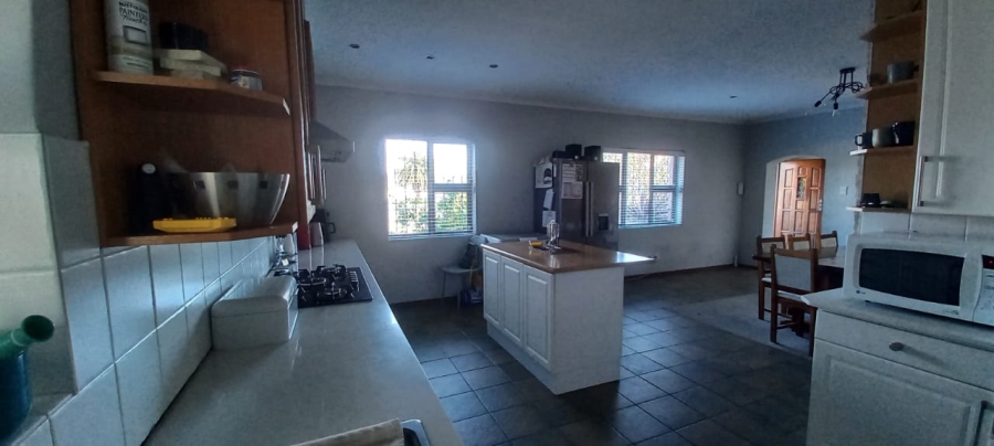 5 Bedroom Property for Sale in Wetton Western Cape